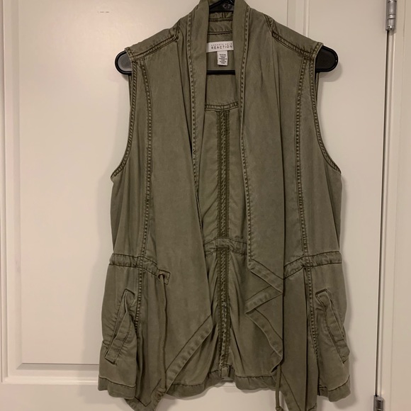 Kenneth Cole Reaction Vest - Picture 2 of 7